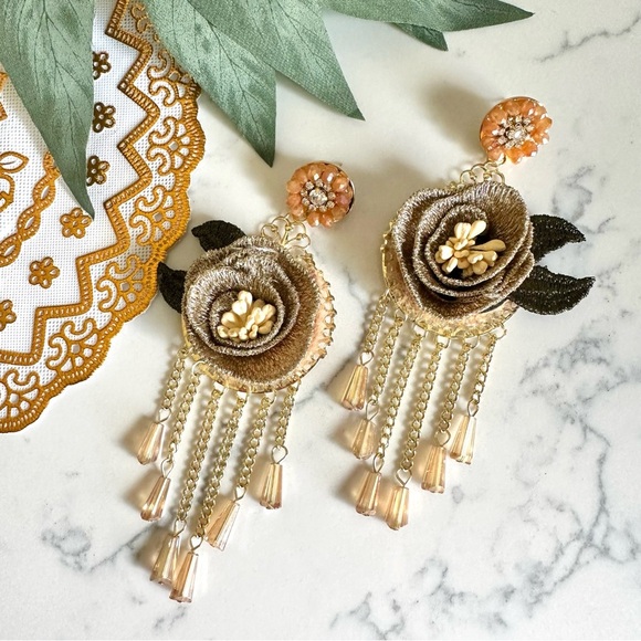 2/$30🌵Rustic French Country Flower Earrings Long Beaded Tassel Floral NEW - Picture 6 of 12